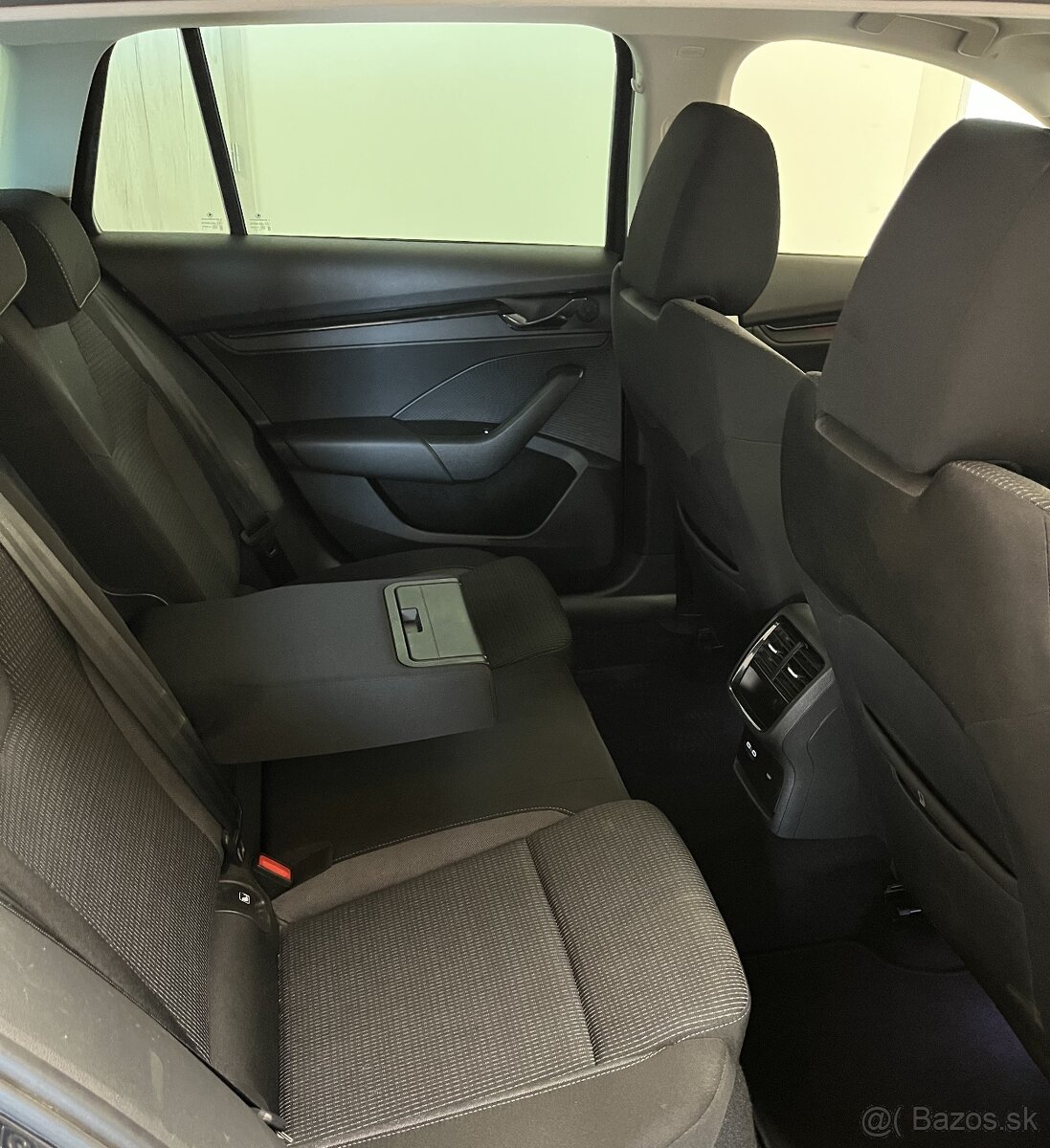 Škoda Octavia Combi 2.0 TDI SCR Style - 9