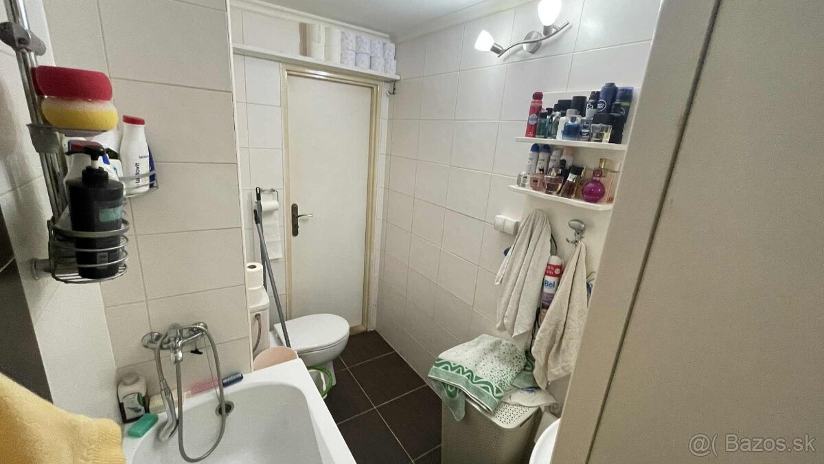 Predám 2 izbový byt - 9