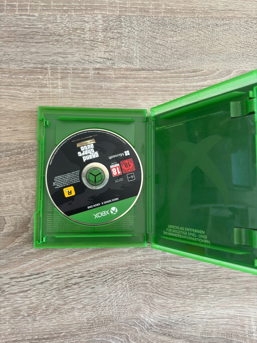 Xbox Series X 1TB SSD, 2x originál ovládače+hry - 9