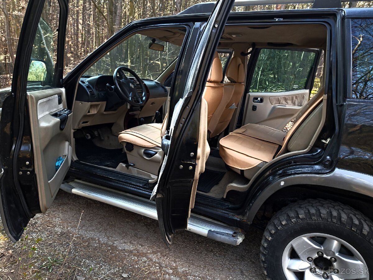 Predám Nissan Terrano II 3.0l tdi 113kw - 9