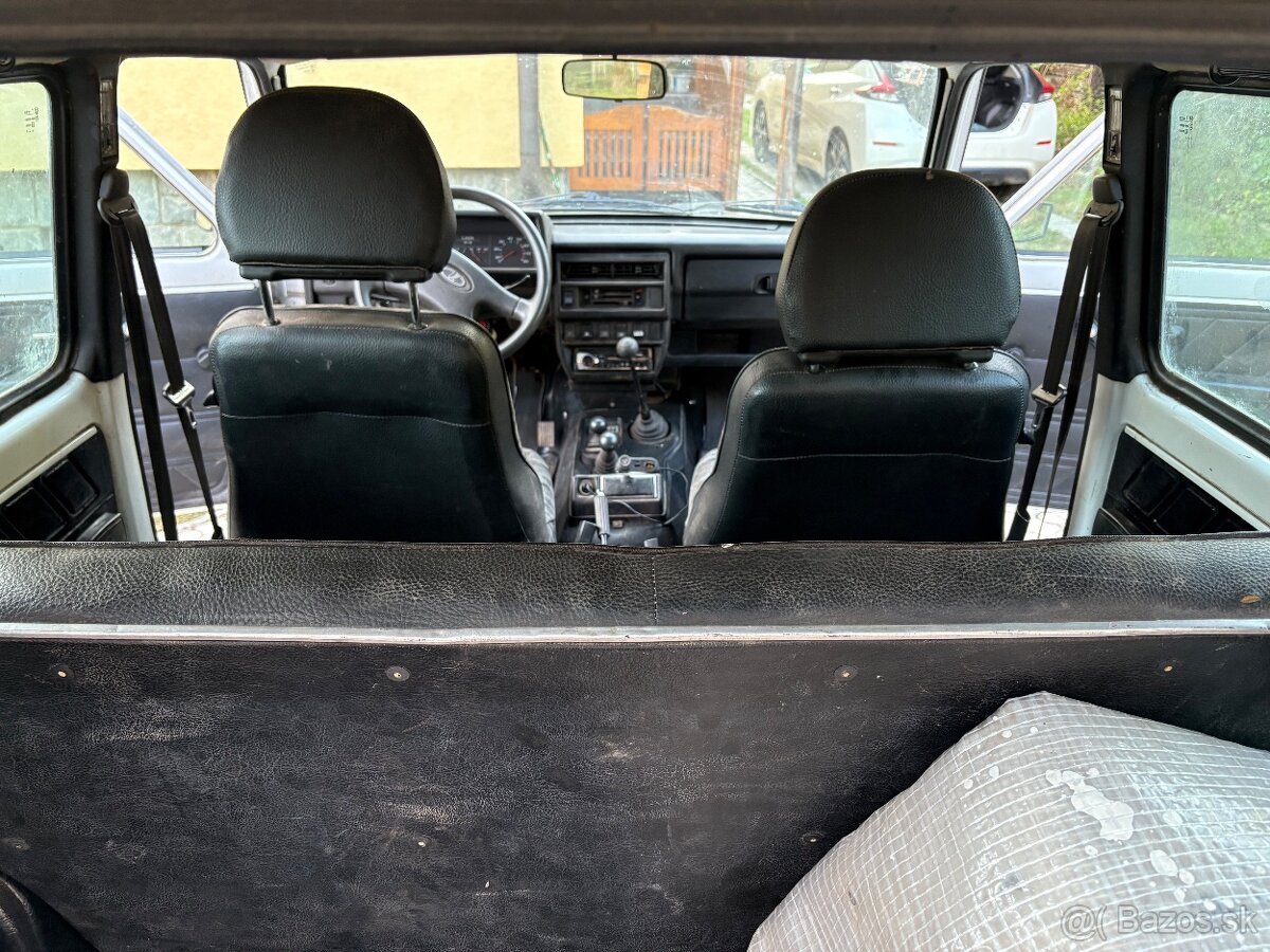 Lada Niva 1,7i - 9