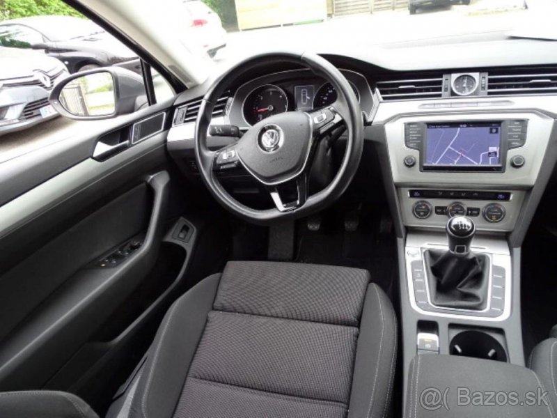 Prenájom auta Volkswagen Passat combi - 9