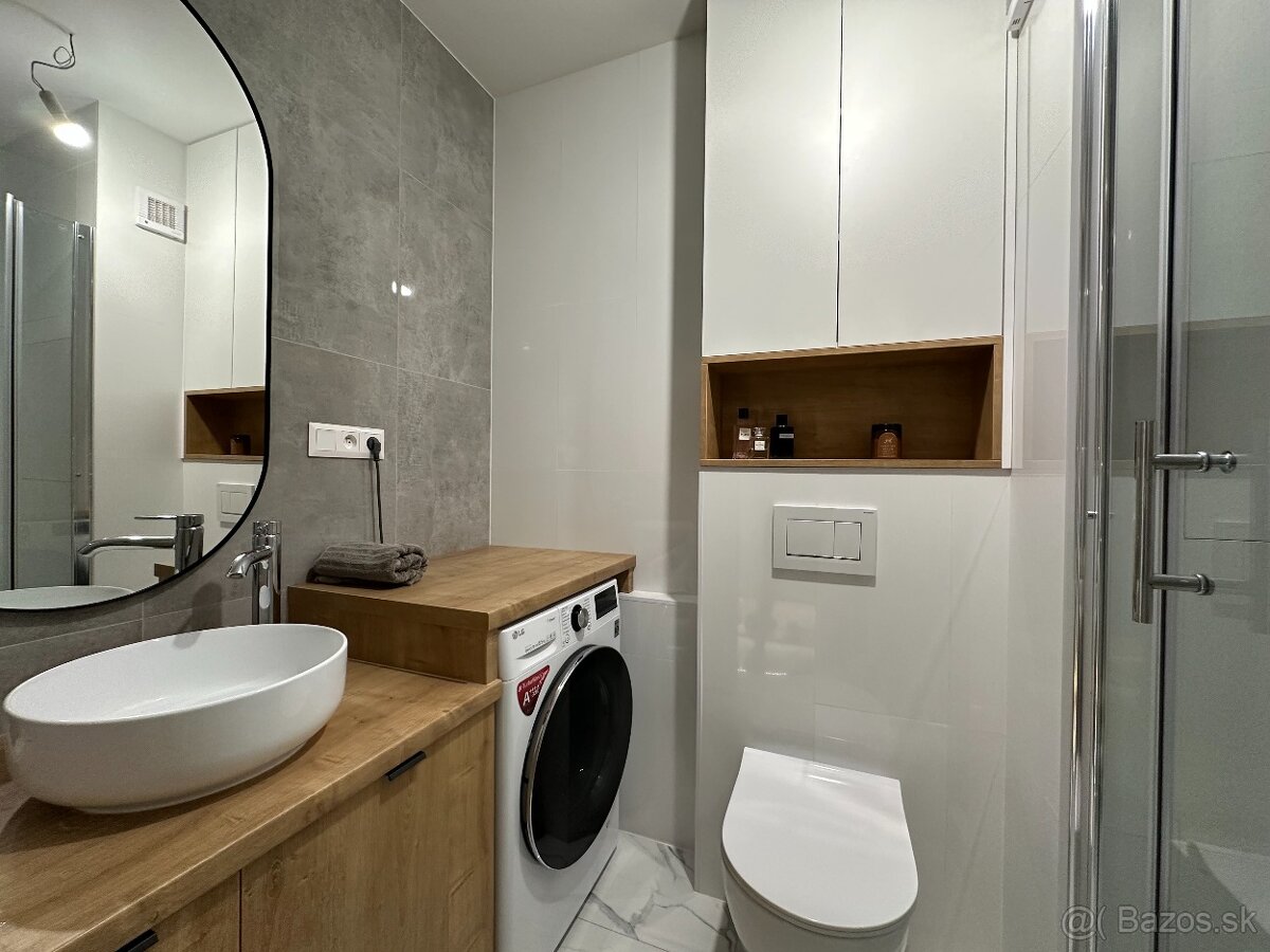 Útulný a svetlý 1-izbový byt v srdci Rače - 9