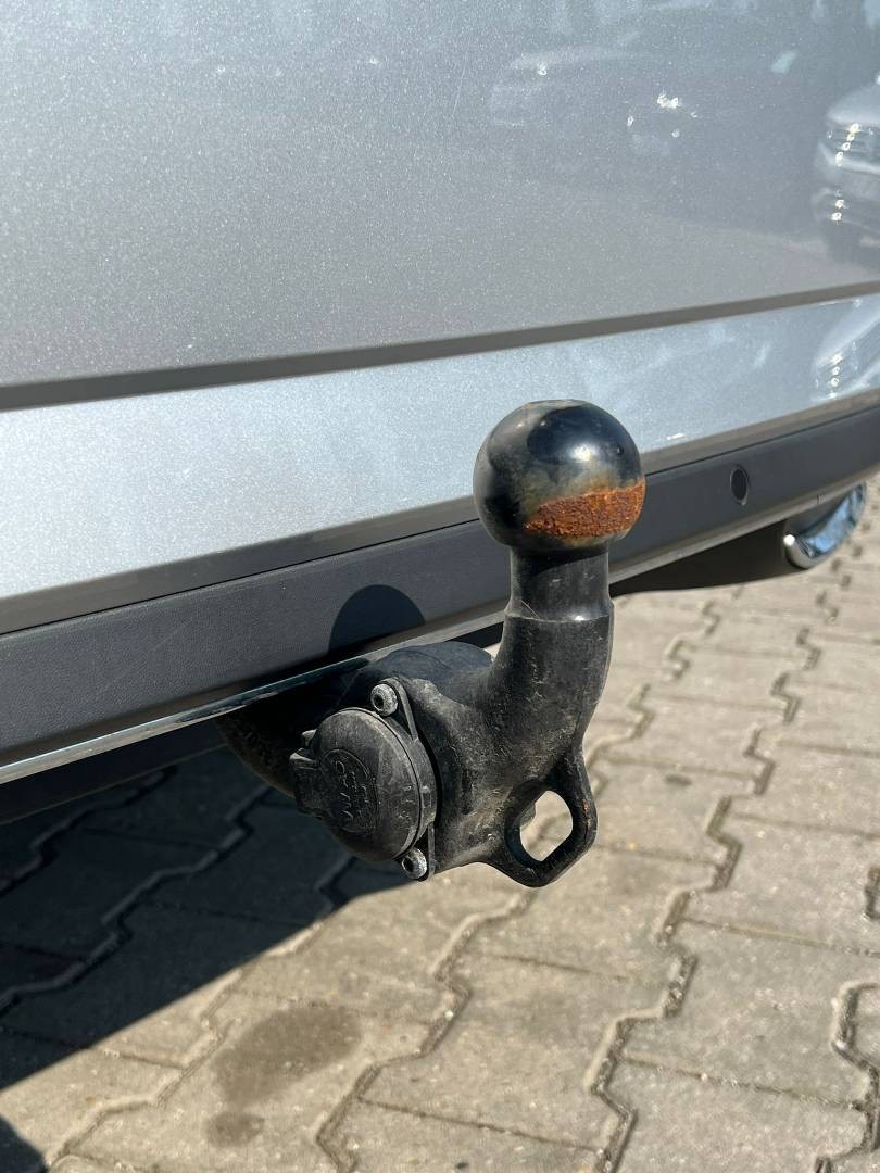 Škoda Superb 2.0 TDI SCR L&K 4x4 DSG - 9