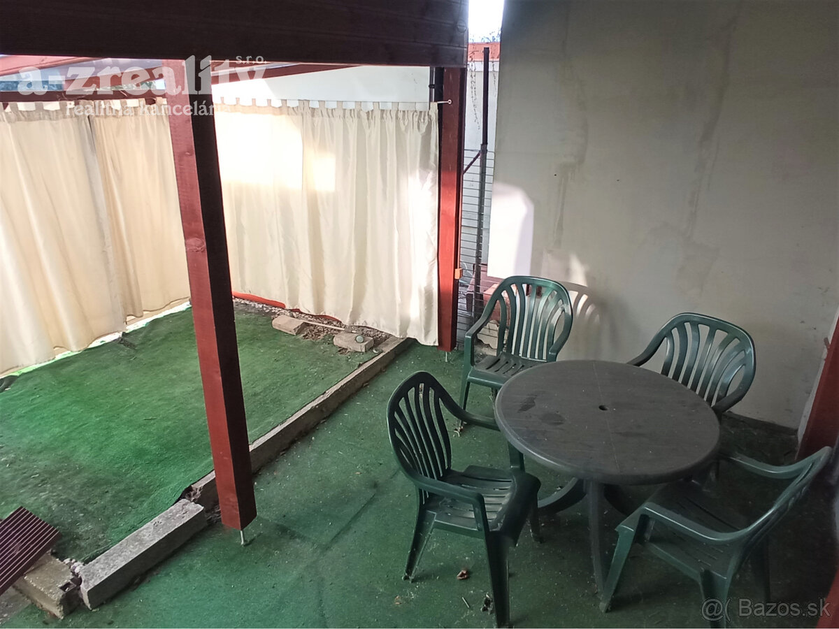 Rodinný dom v Komárne na prenájom - 9