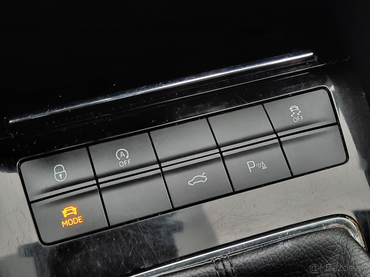 Škoda Octavia Scout 2,0 TDi LED svetlá - 9