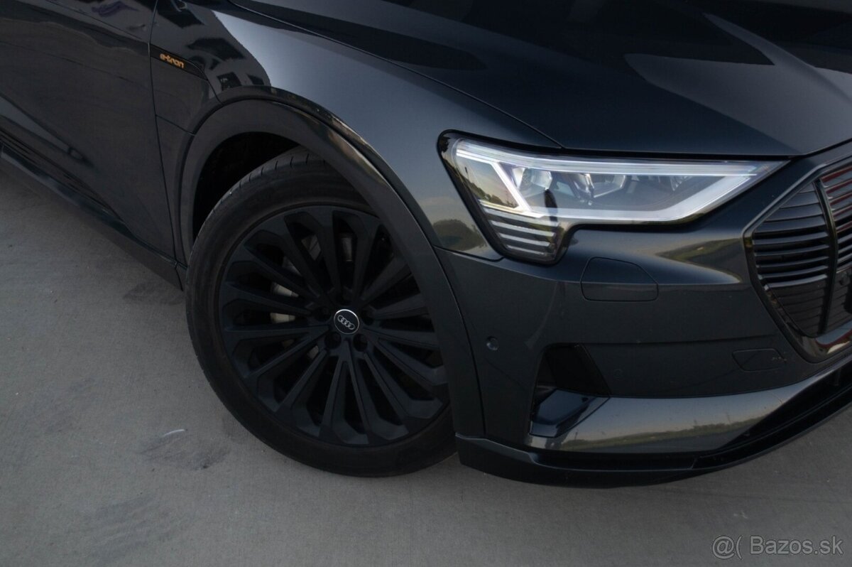 Audi E-tron 55 quattro Advanced - 9