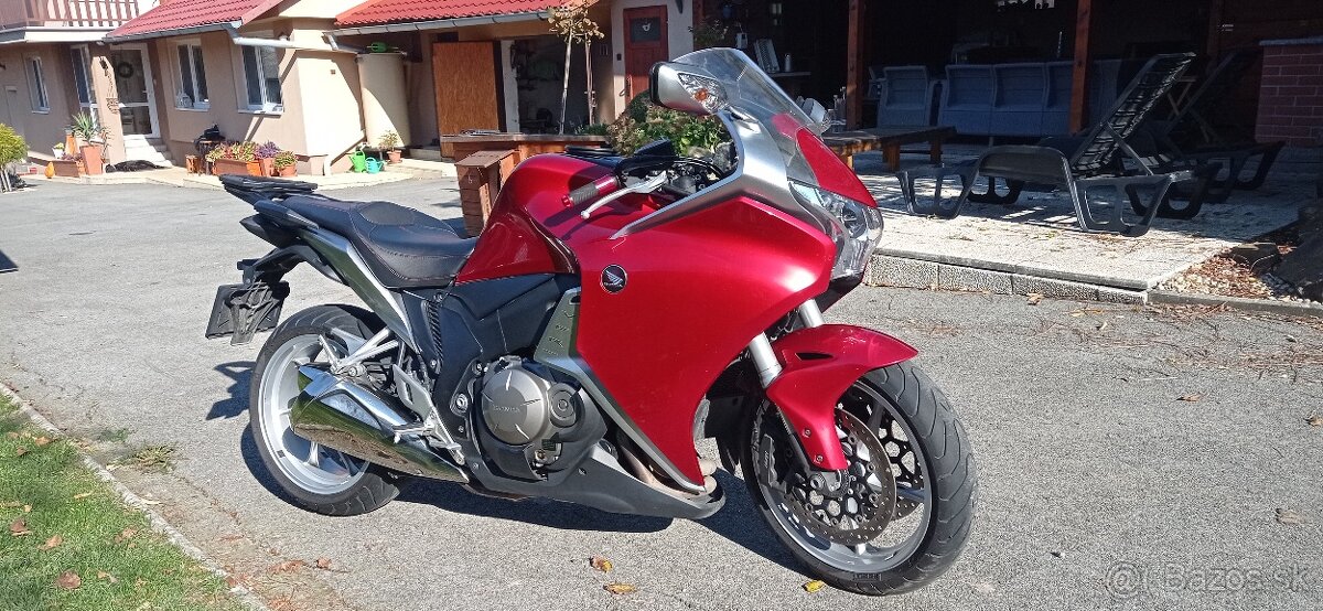 Honda VFR 1200f - 9