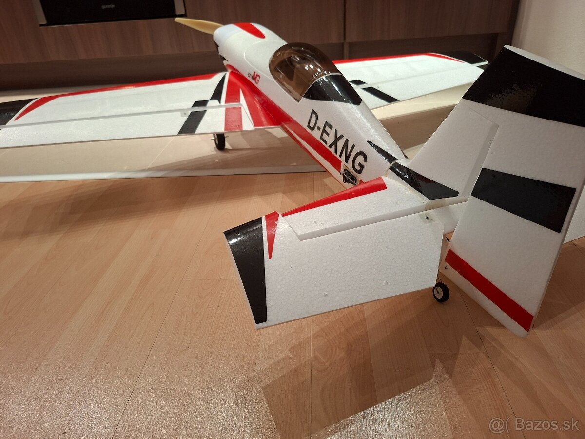 RC lietadlo Extra 300 NG - 9