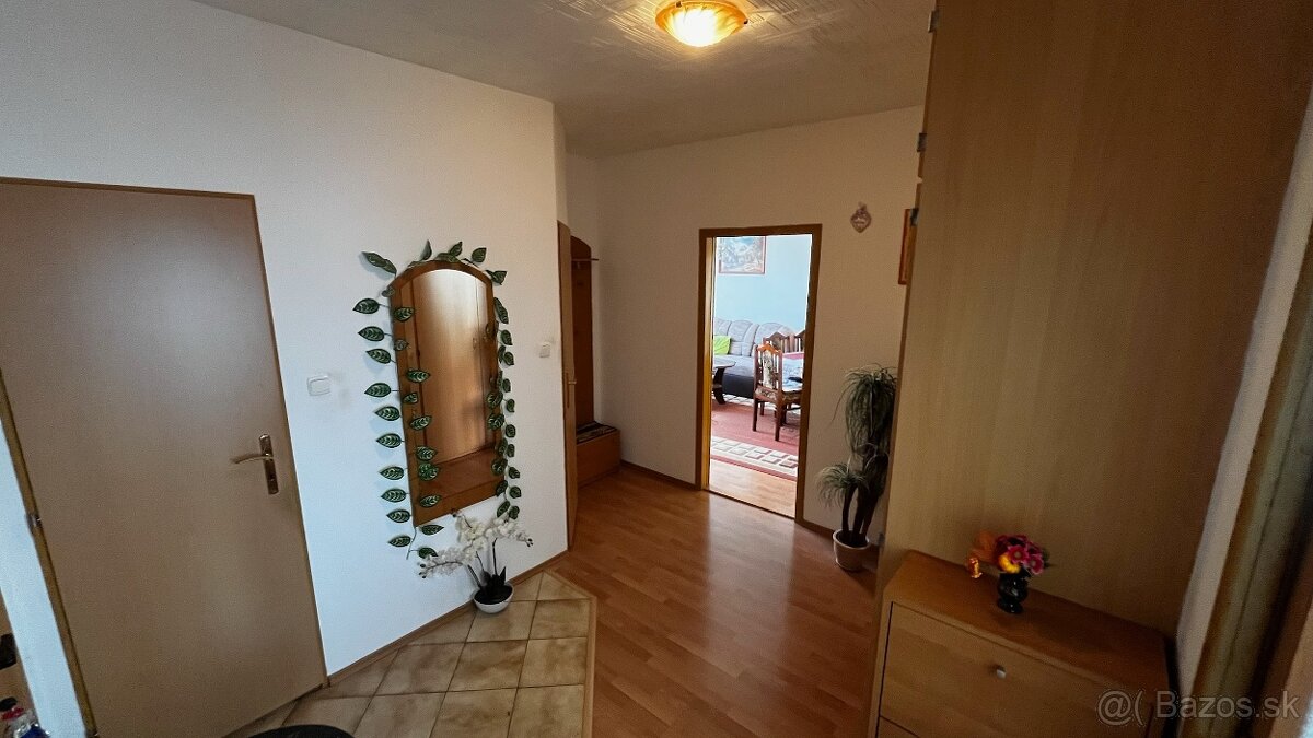 Predaj: 4 izbový priestranný byt s vlastným kúrením - 9