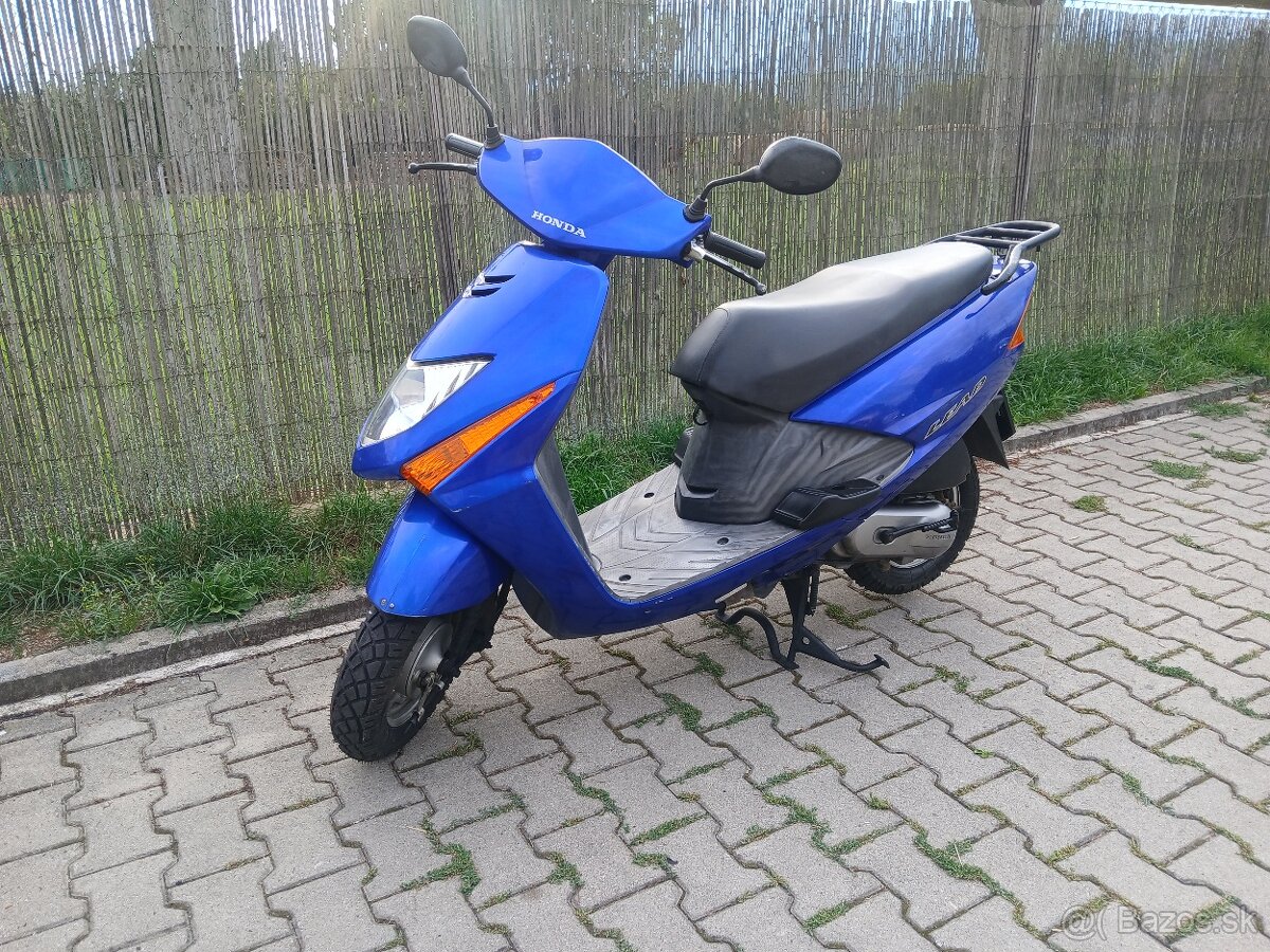 Honda Lead 100 - 9
