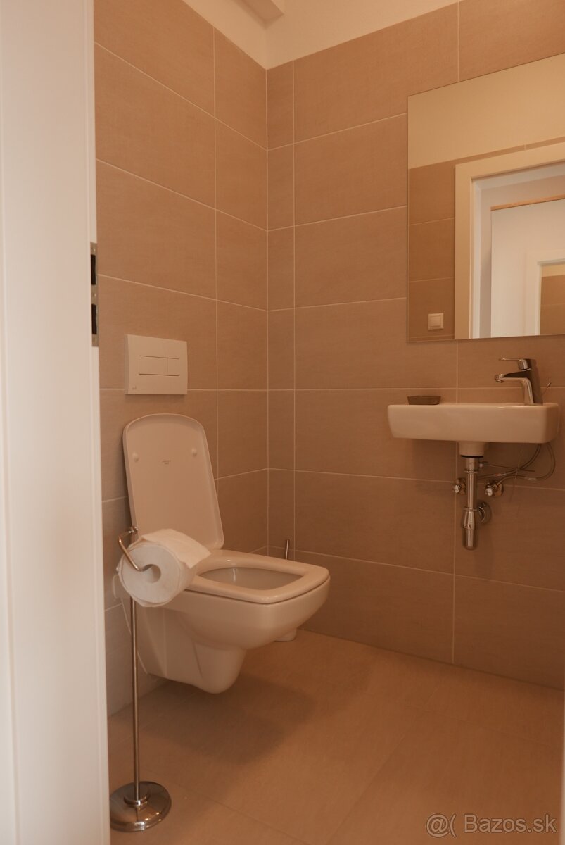 Realitný kancelária REALADR s.r.o. - 9