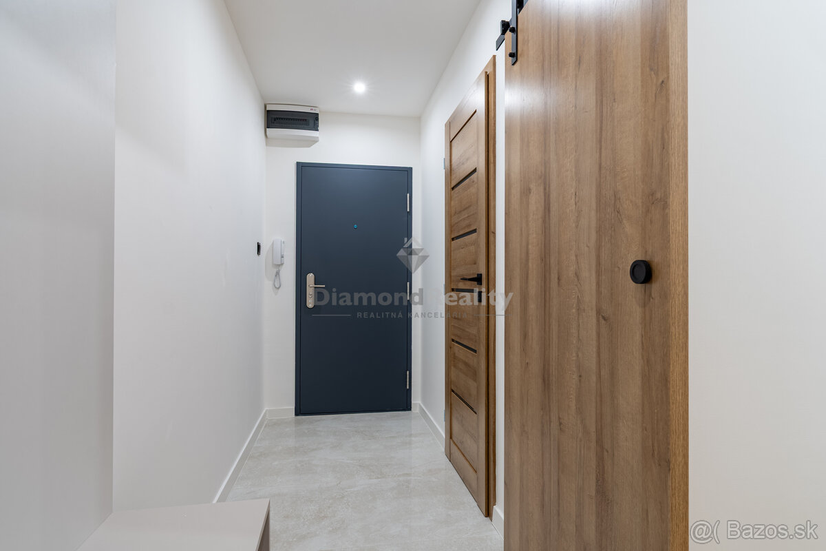 NA PREDAJ ZARIADENÝ 1,5 IZBOVÝ BYT PO NOVEJ REKONŠTRUKCIÍ - 9