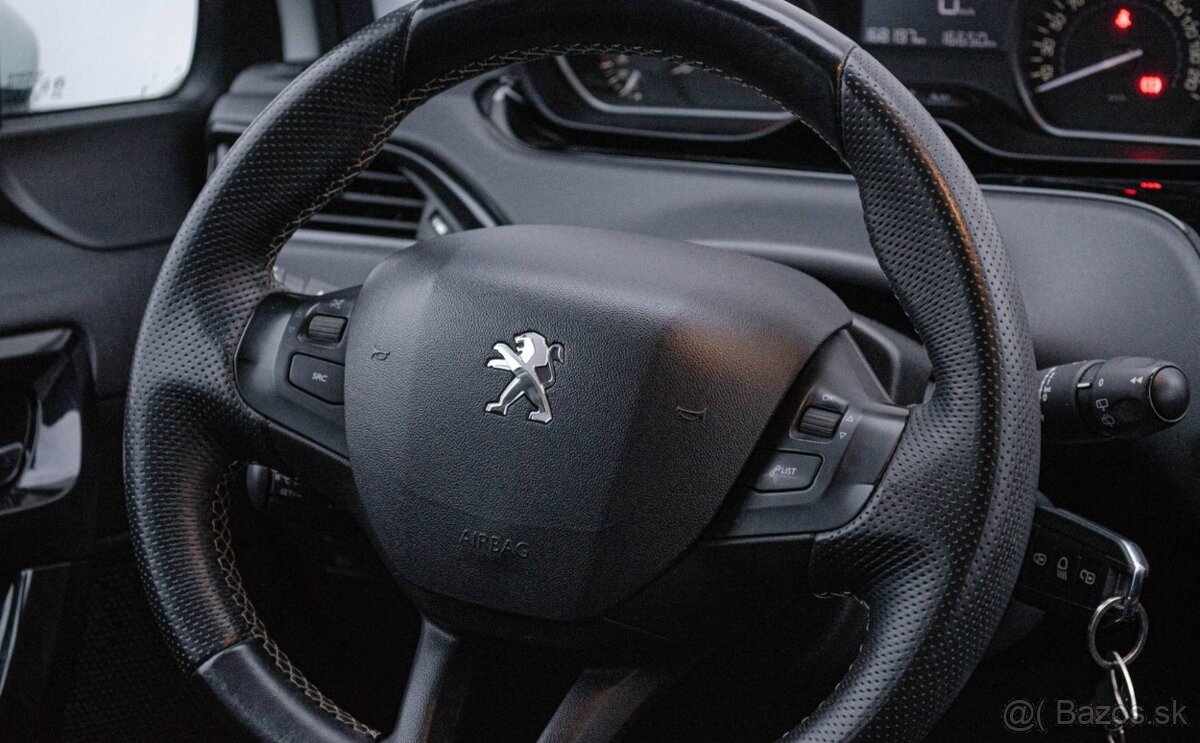 Peugeot 208 1.6 BlueHDi - 9
