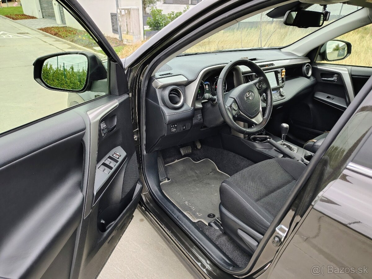 Predám Toyotu RAV4, hybrid - 9