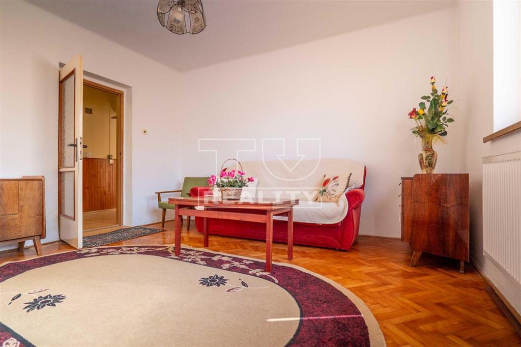 Rezervované Na predaj 4 izbový rodinný dom Malé... - 9