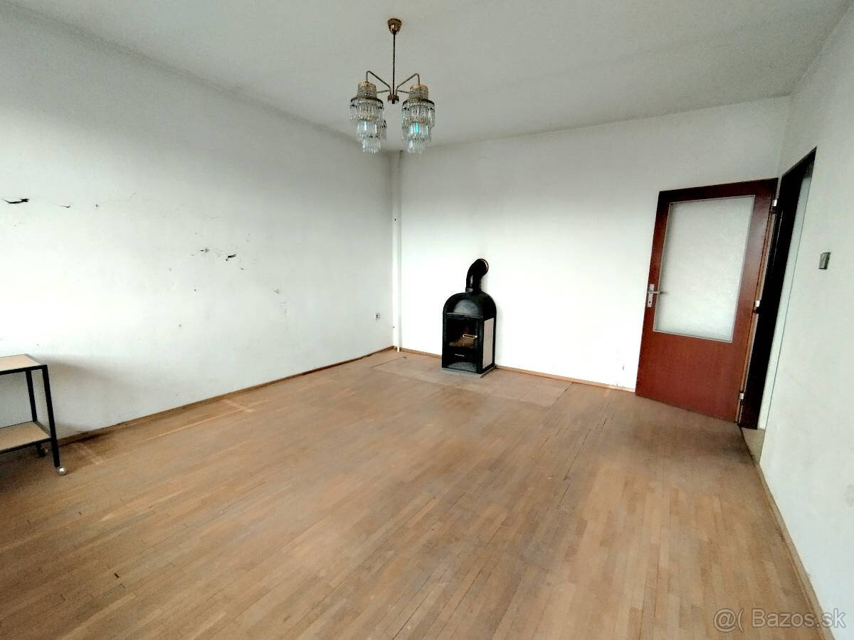 Rodinný dom na predaj – Snina, Sídlisko Brehy - 9