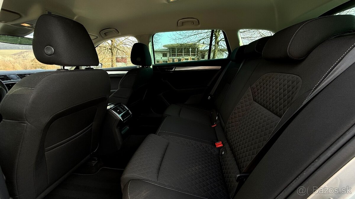 Škoda Superb Combi 2.0 TDI SCR Ambition DSG - 9