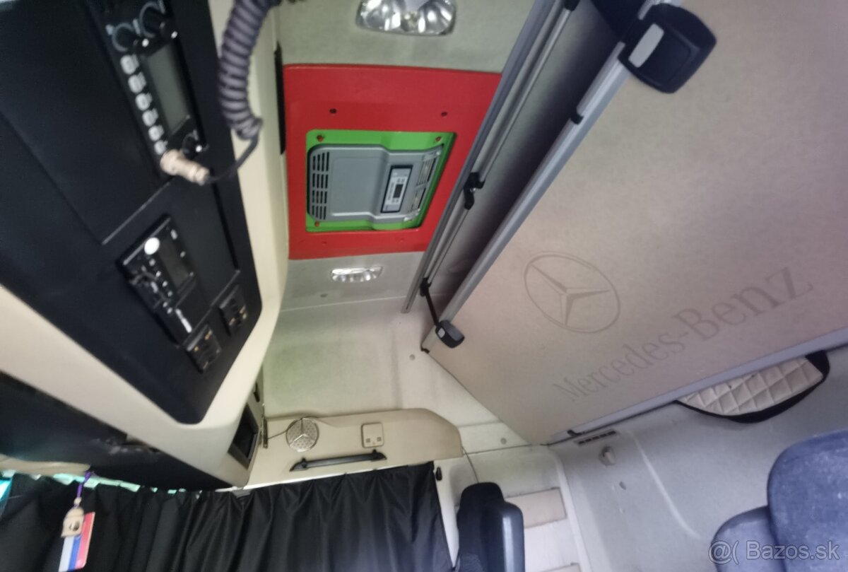 Ťahač actros 1845 mega - 9