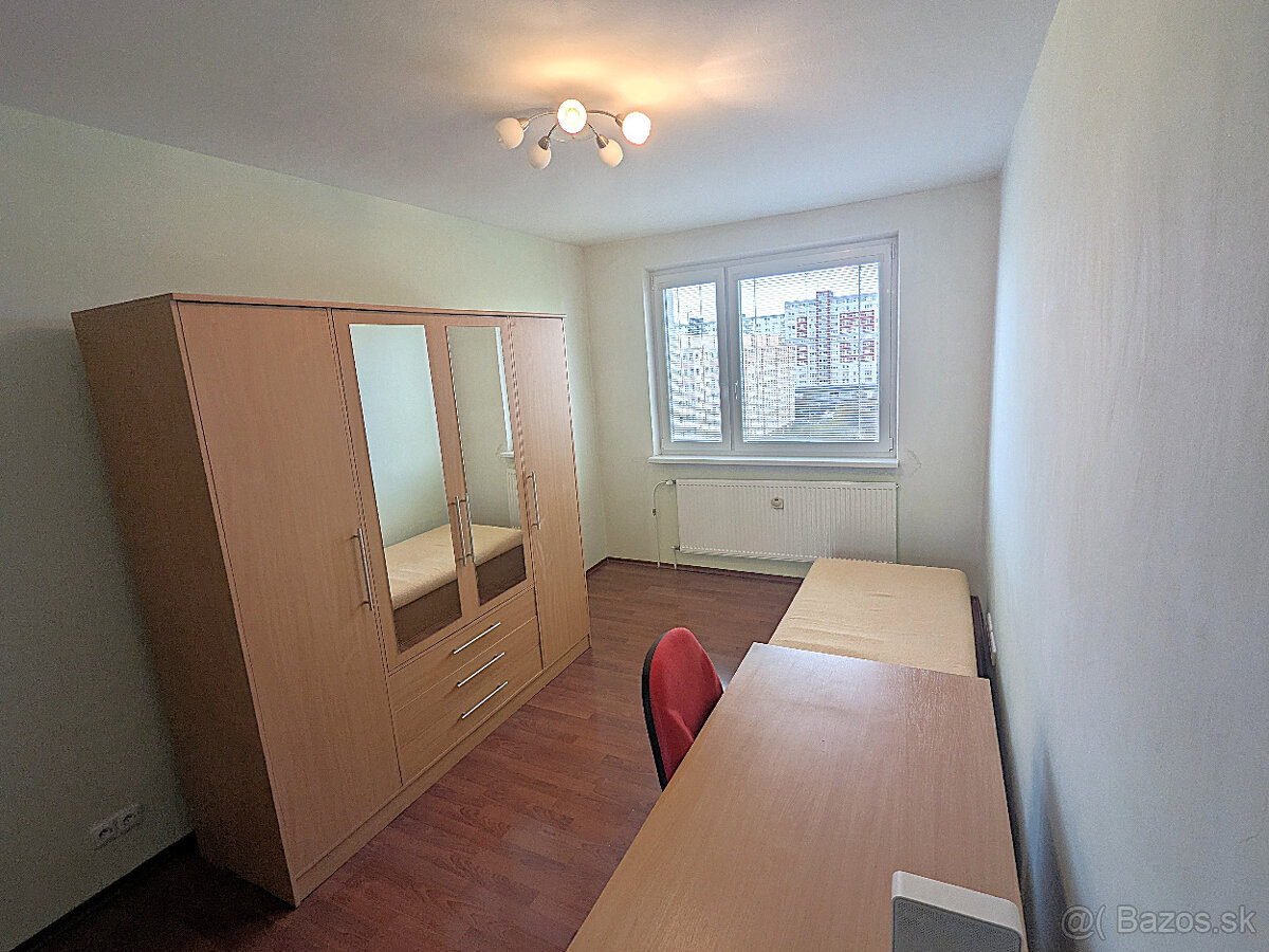 3 i. Ľubovnianska, Petržalka, blízko Draždiaku, OV, 73m2,Lo - 9