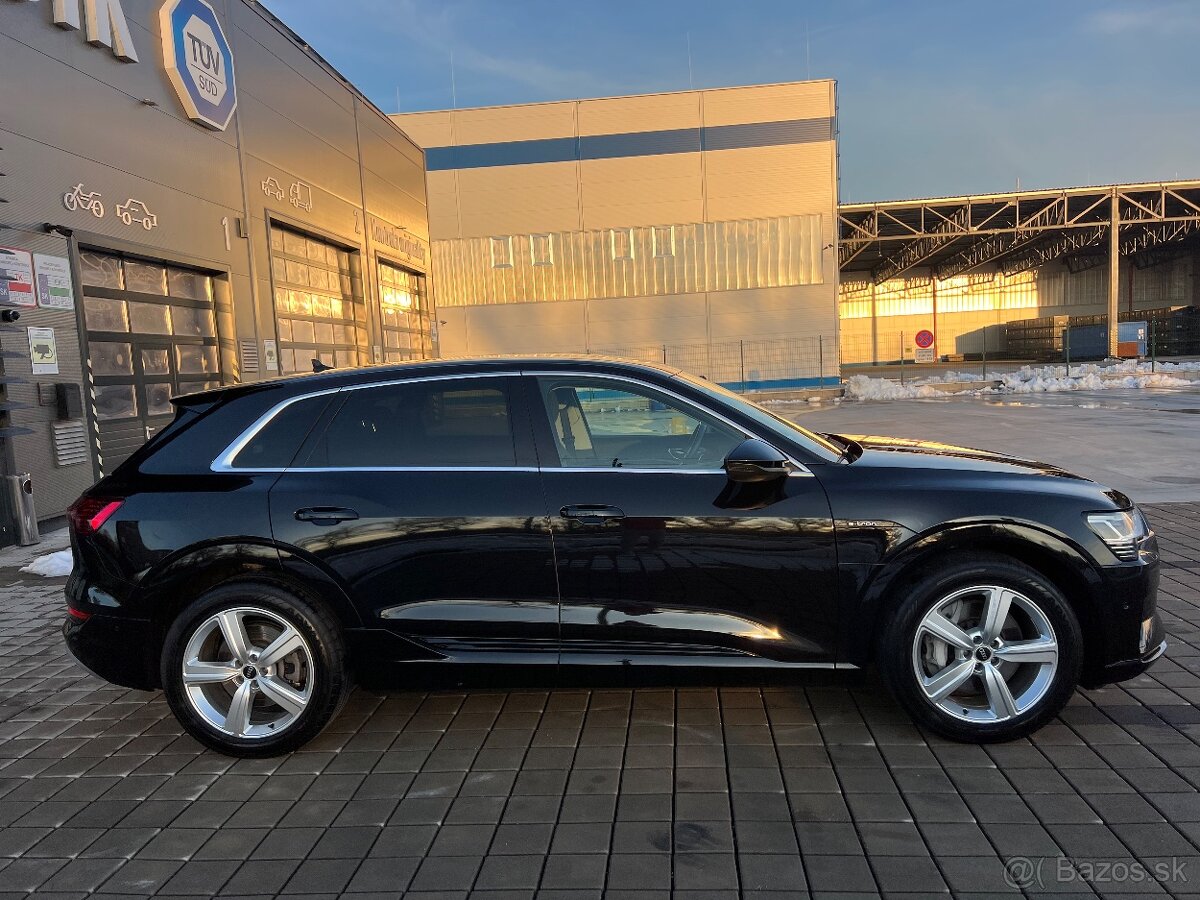 Audi E-tron 50 Quattro S-LINE 33TIS KM - 9