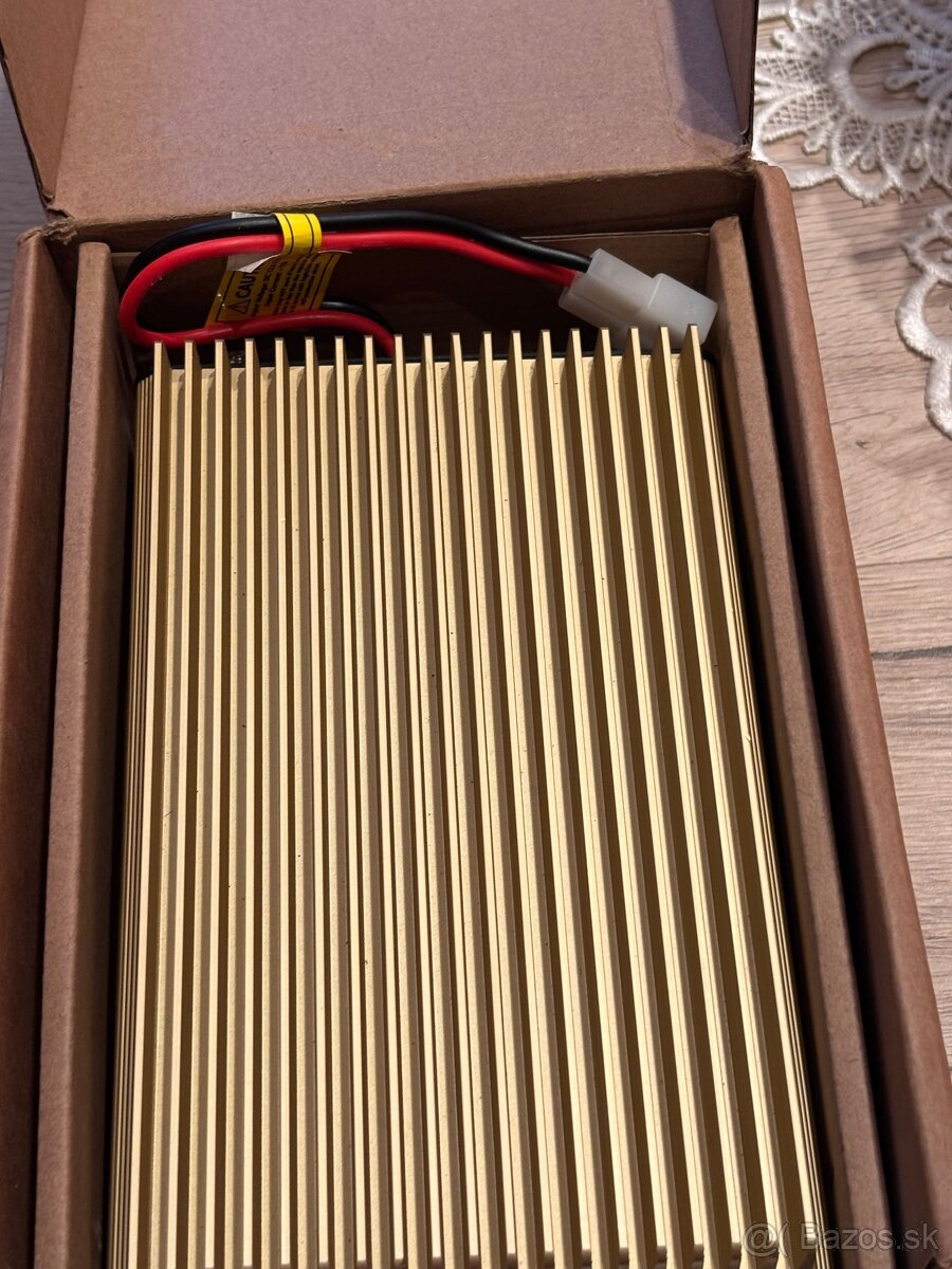 UHF výkonový zosilňovač Toptek - 9