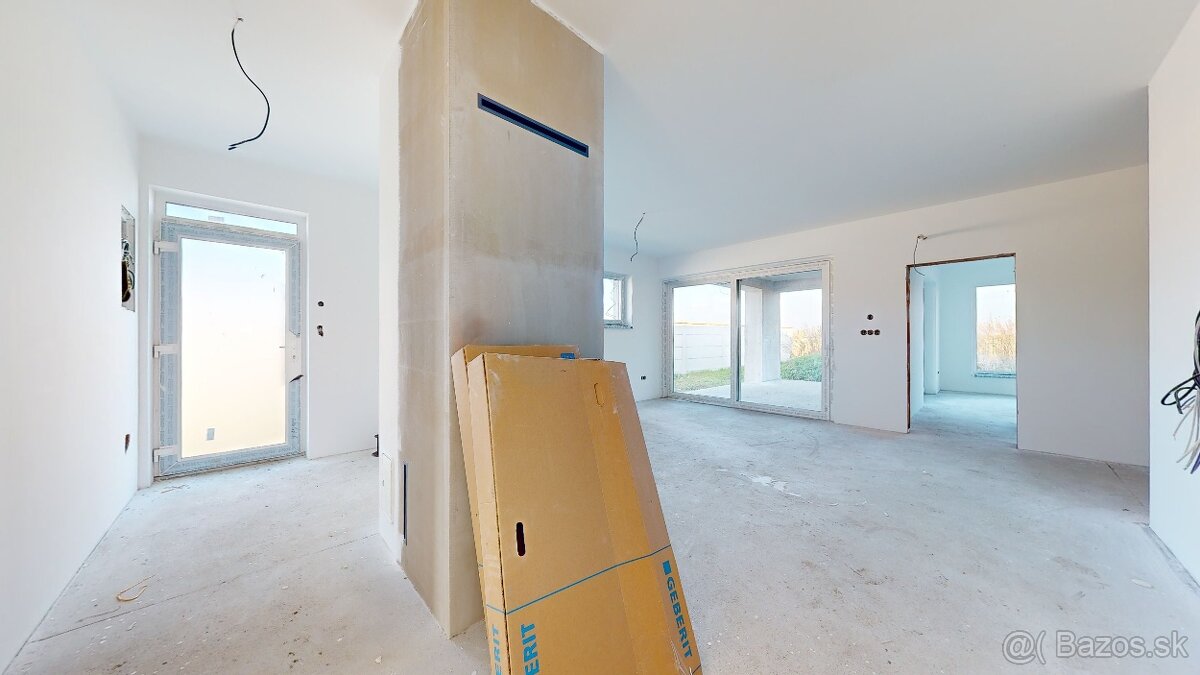 4 izbový rodinný dom tichej lokalite, parkovanie, oplotenie, - 9