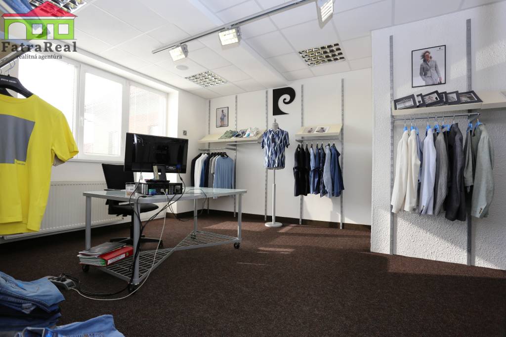 Na prenájom elegantné priestory v centre mesta Ružomberok - 9