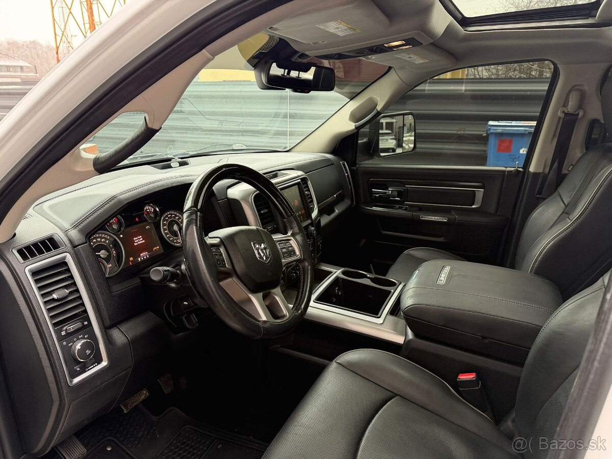 2015 Dodge RAM 1500 Limited 4x4 5.7 Hemi - 9