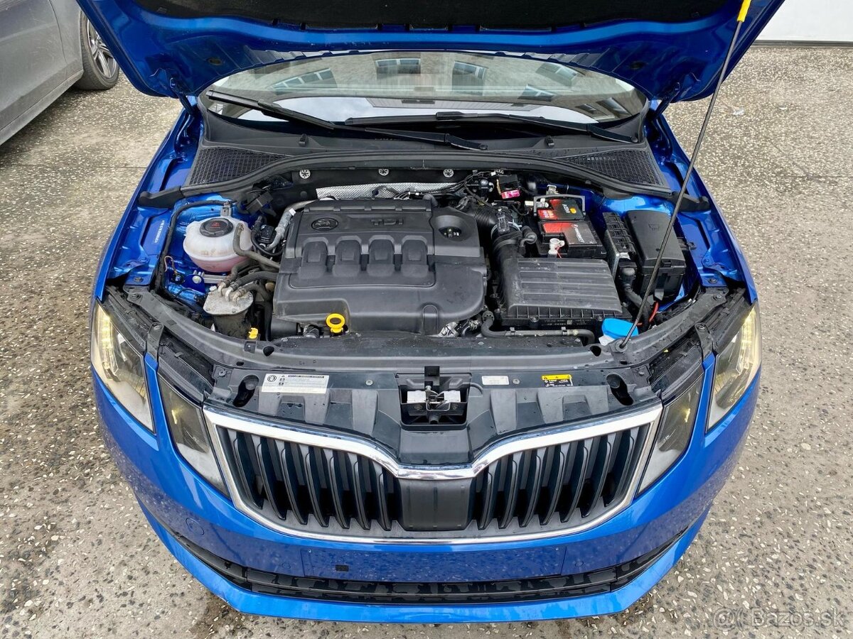 Škoda Octavia combi 1,6Tdi r.v.2019 - 9