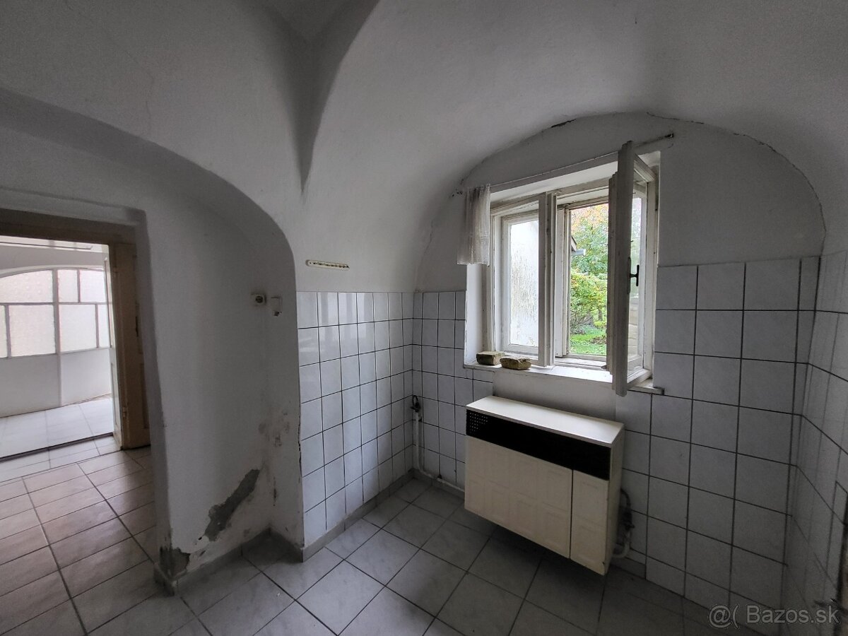 Pozemok na výstavbu bytovky v centre mesta - Mosonmagyaróvár - 9