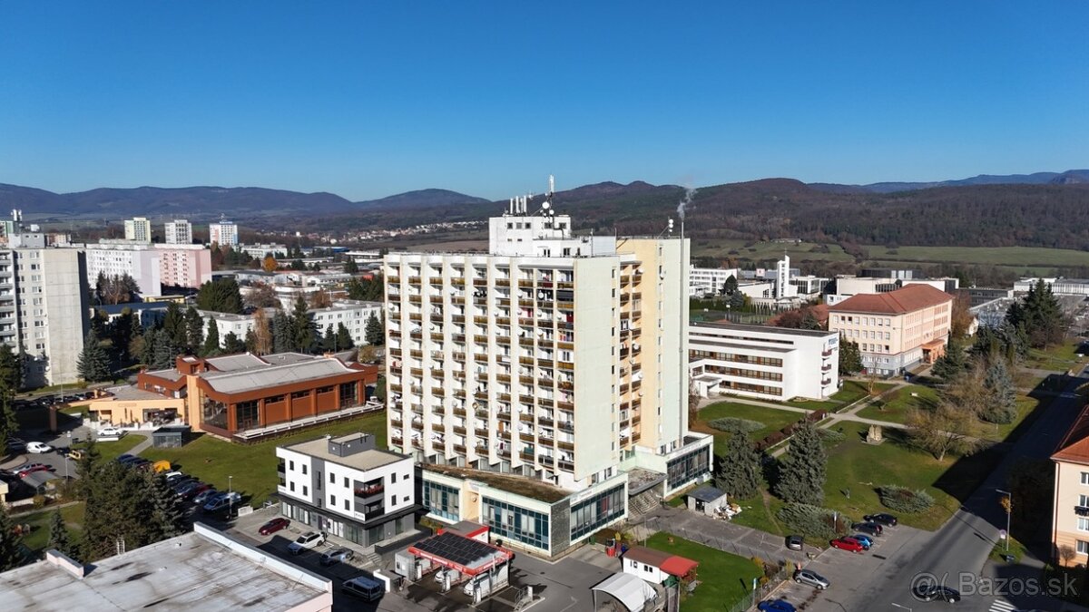 GARSÓNKA S LOGGIOU - 9