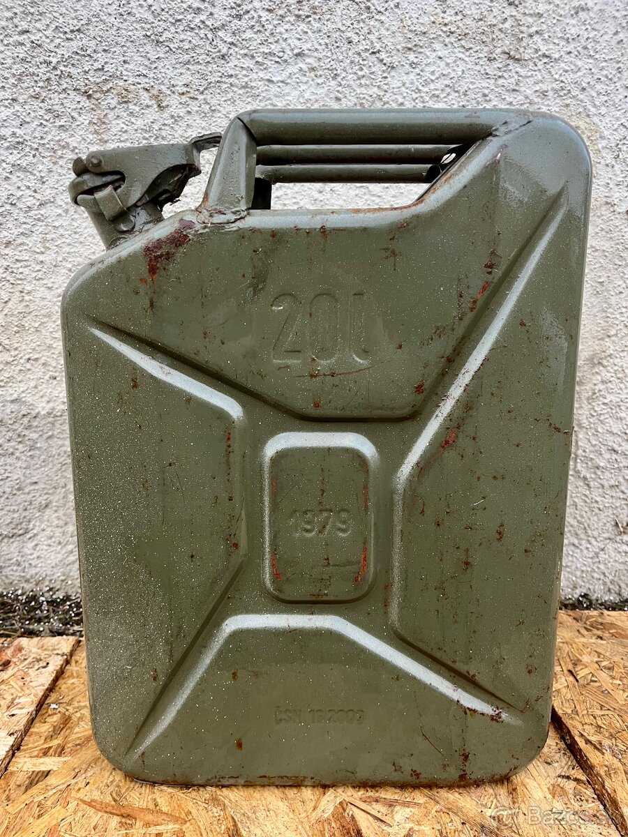 Vojenský plechový kanister (bandaska) - 1ks - 9