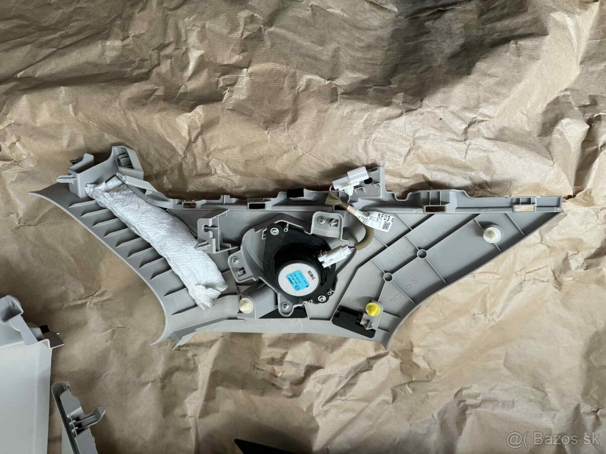 Mazda CX5 II plasty interiéru - 9