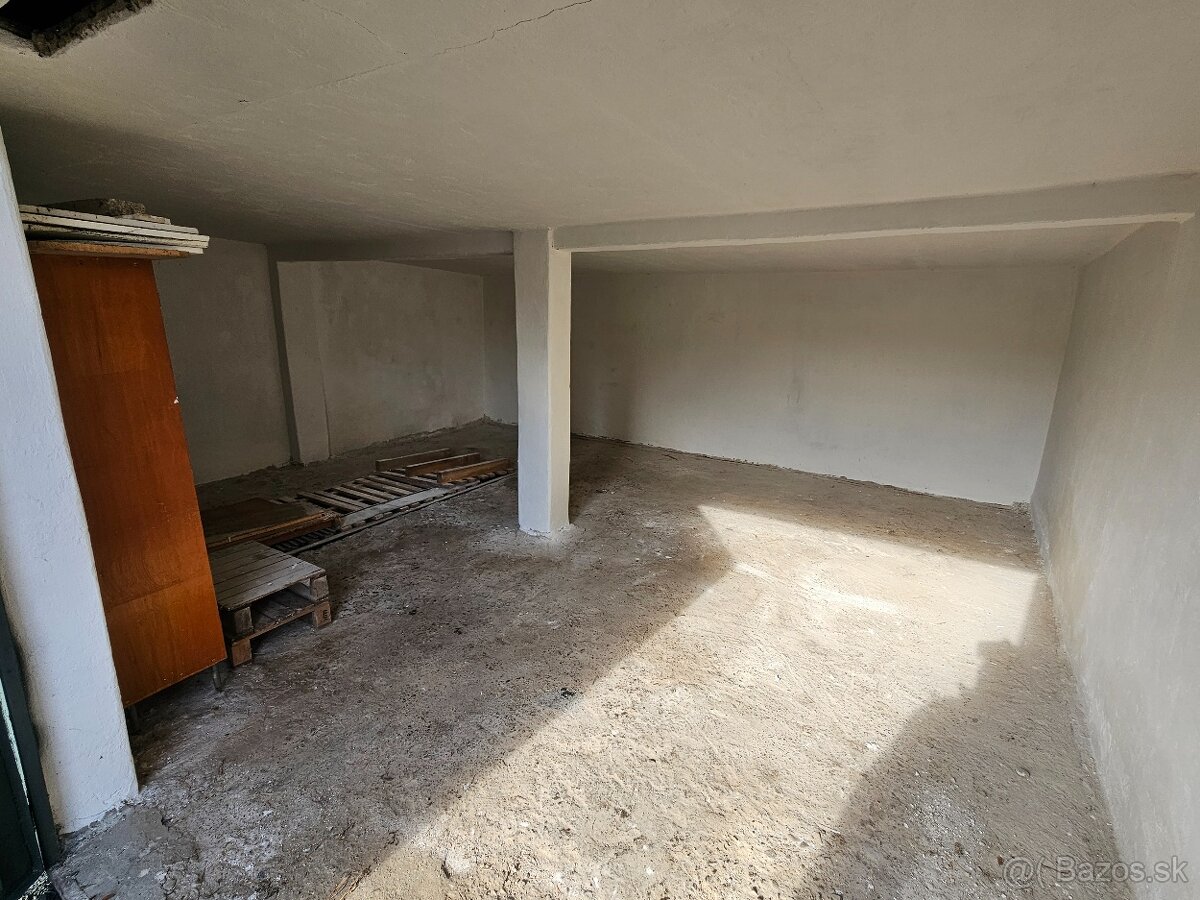 Predam dvoj garaz na sidlisku 2. - 9