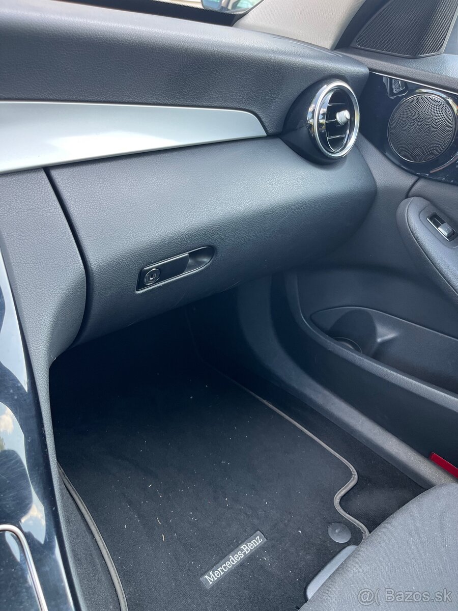 Mercedes-Benz C 220 trieda - 9