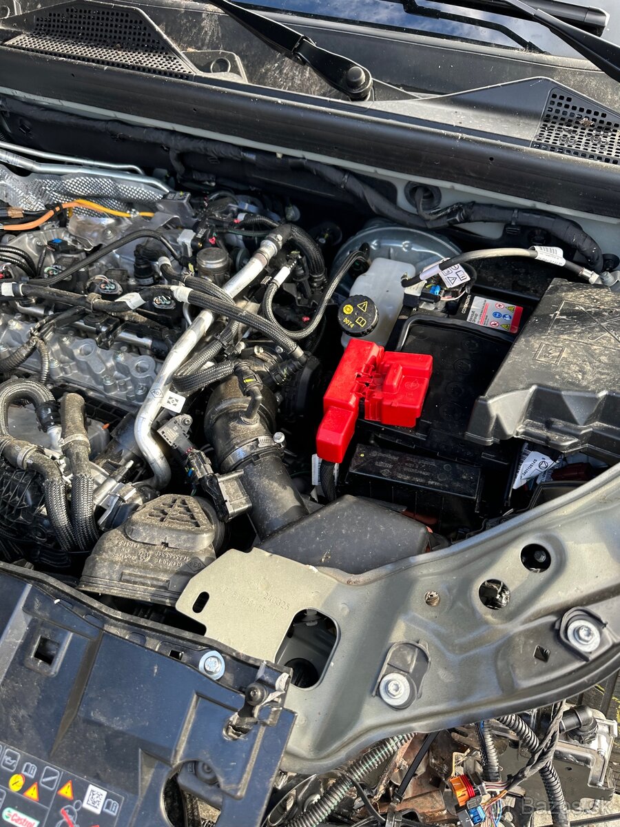 Dacia Duster III TCe 130 journey 4x4 hybrid 2025 - 9