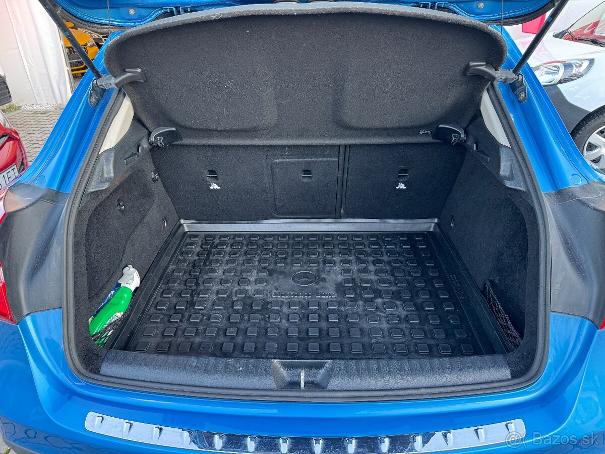 Mercedes-Benz GLA 200 d 4MATIC A/T - 9