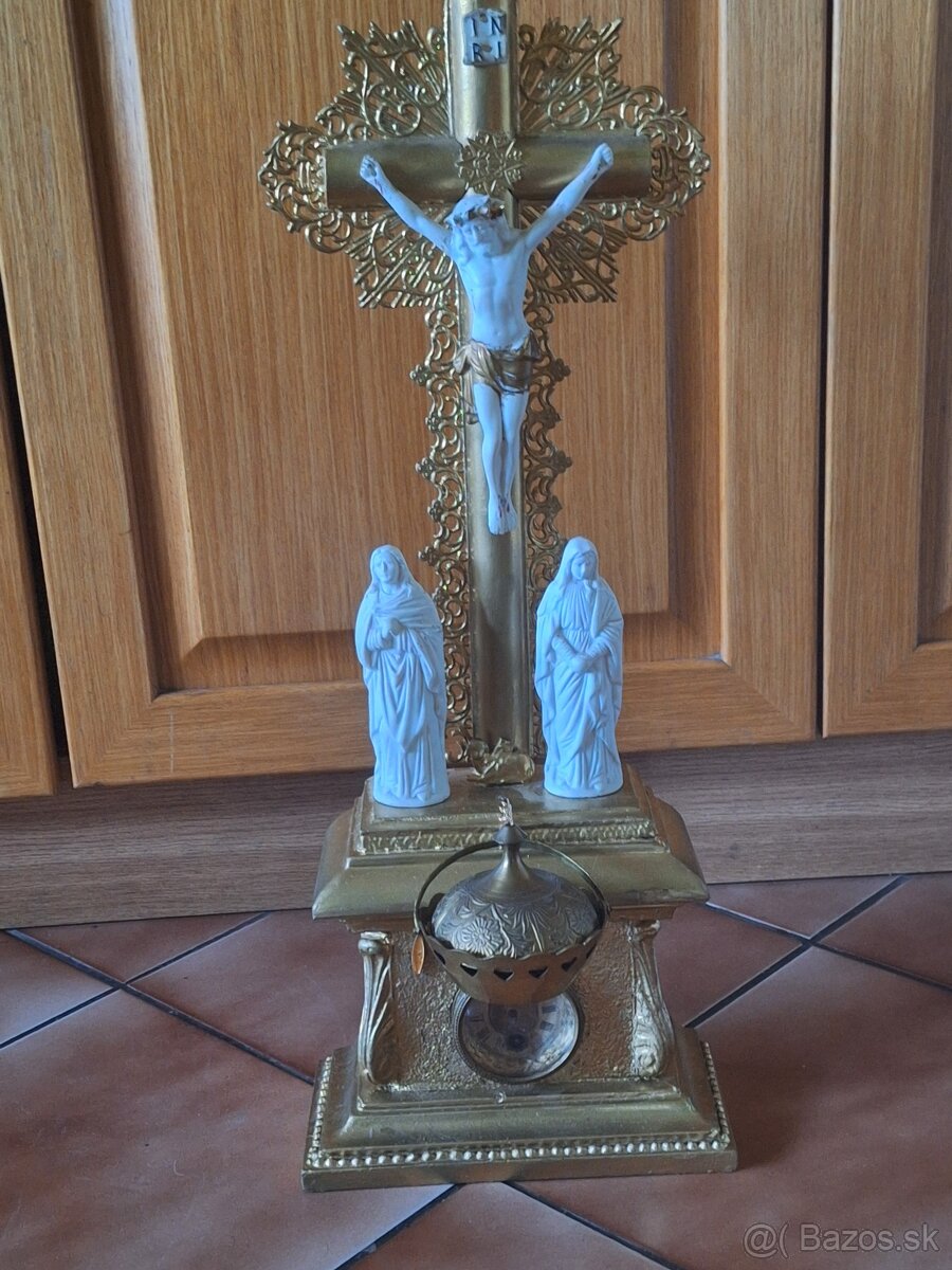 Starý domáci oltár - 9