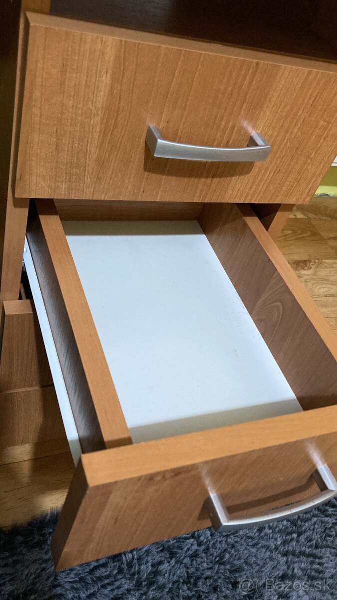 Drevený písací stôl - 9