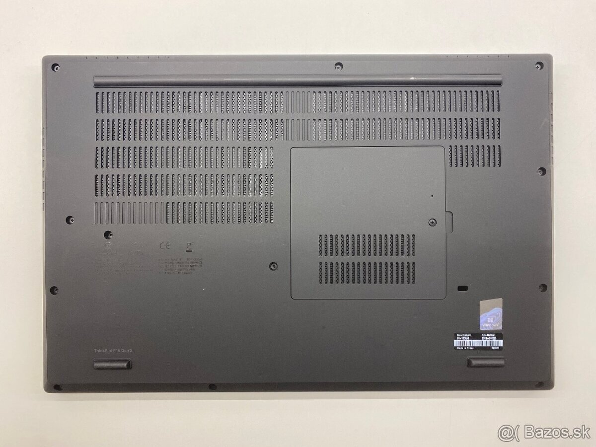 Lenovo ThinkPad P15 Gen2 15.6" i7-11800H/32GB/512GB/T1200 - 9