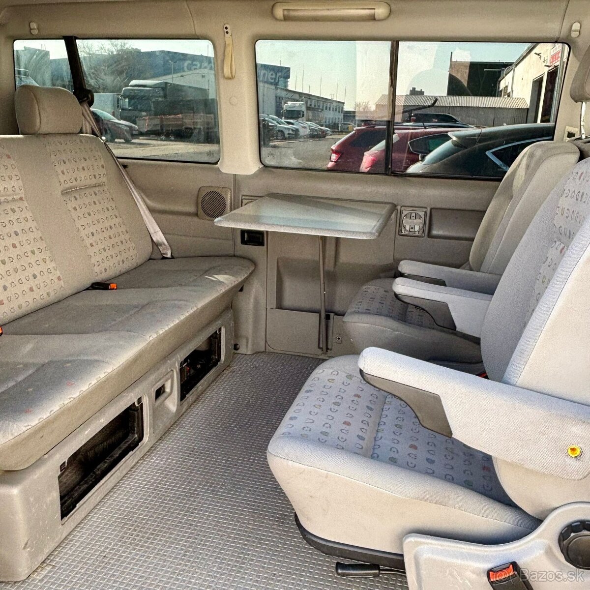 Volkswagen Multivan T4 2.5 TDI 75 kW - 9