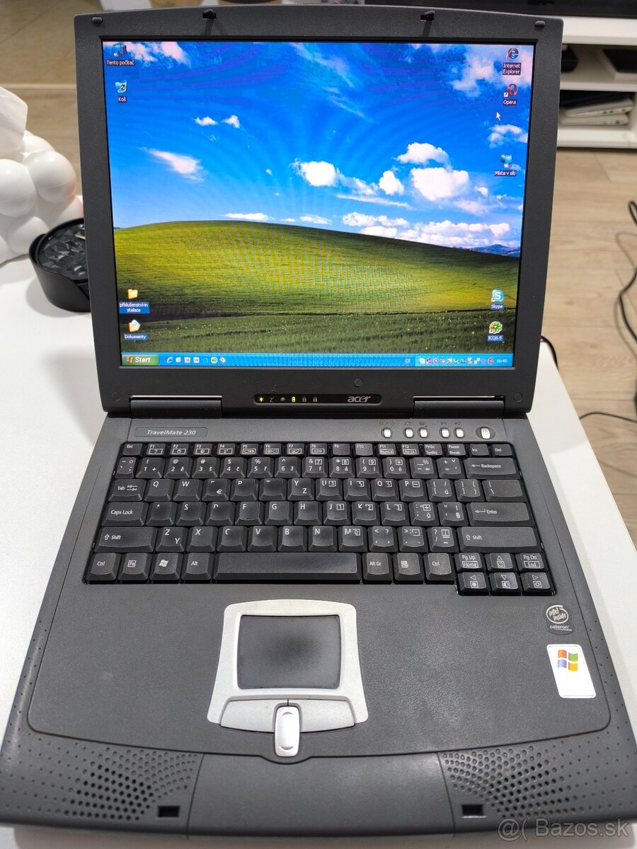 Acer TravelMate 230 - 9