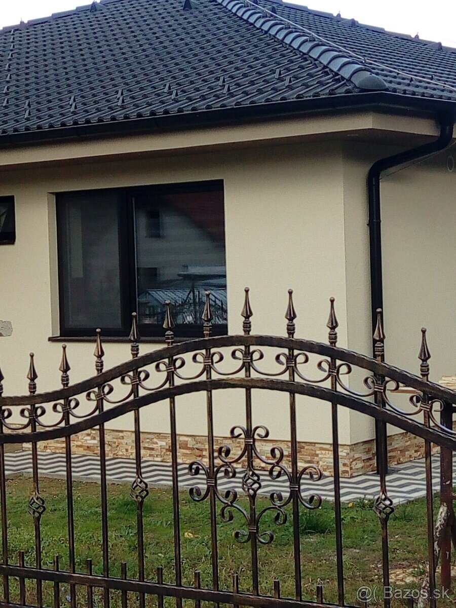 Kované brány, ploty a zábradlia. - 9