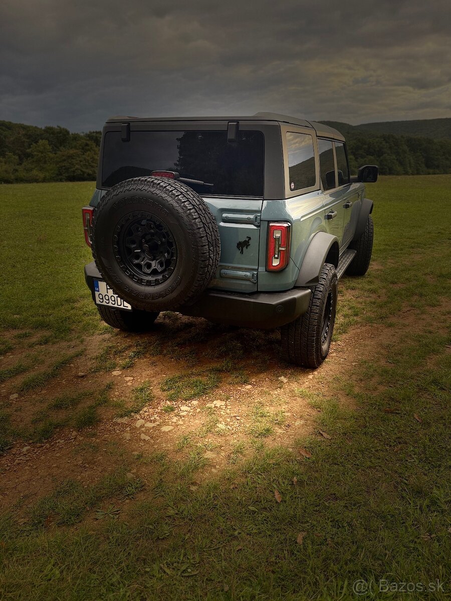 Ford Bronco 2.7 V6, 2023 – 38 000 km, top stav a výbava - 9