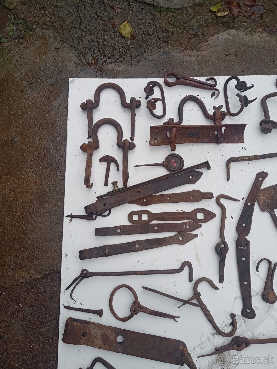 Staré kované výrobky veci - 9