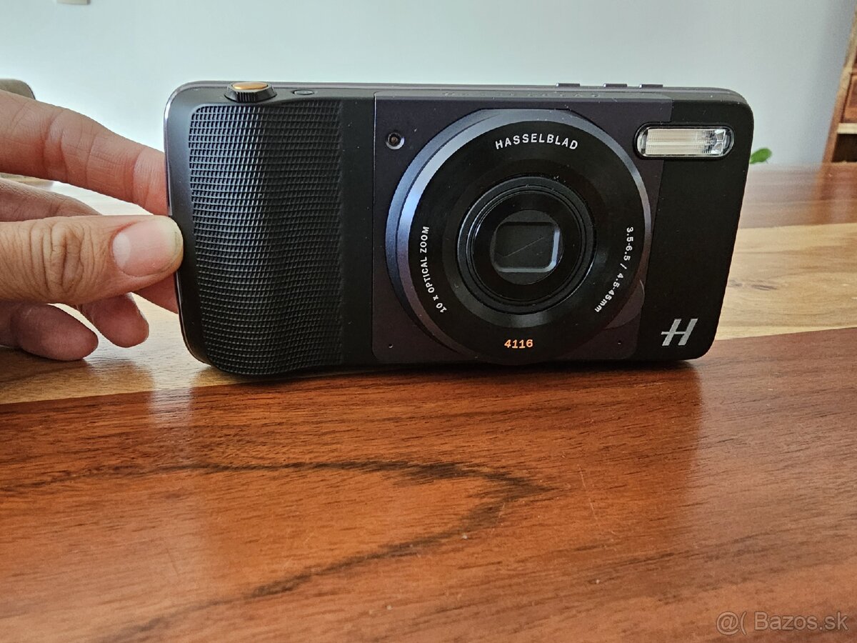 Motorola Moto Z2 Play + Hasselblad True Zoom - 9