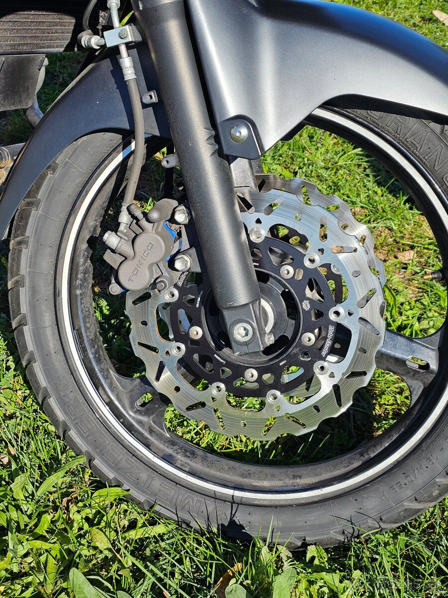 Suzuki DL650 V Strom 2008 - 9