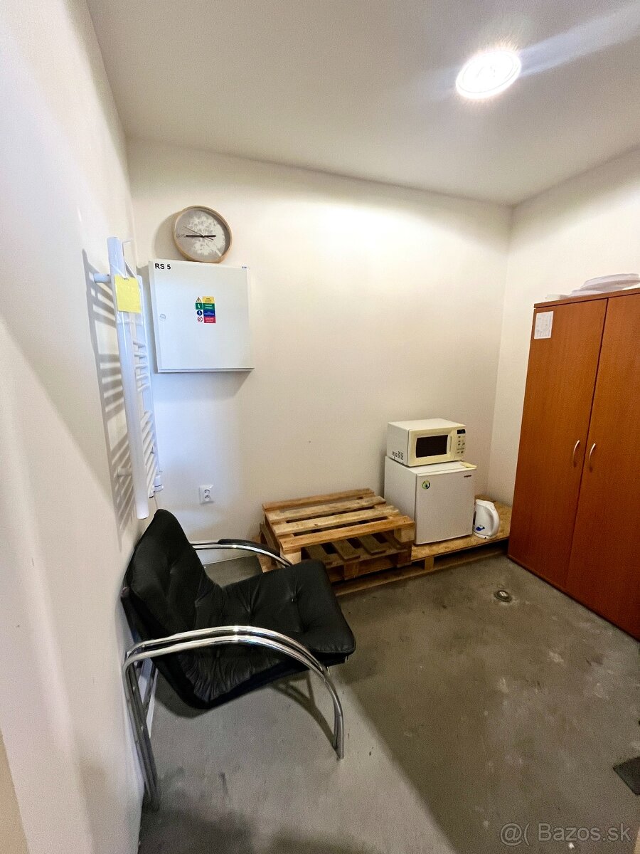 PRENÁJOM - Hala/Skladový priestor - Rampová - Košice I - 9