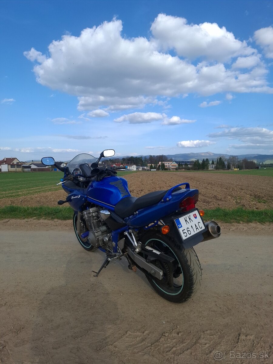 Suzuki Bandit 600 - 9